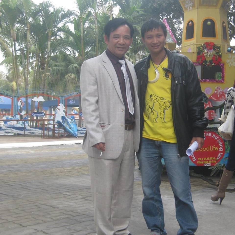 Võ sư Hùng Minh cùng người nổi tiếng
